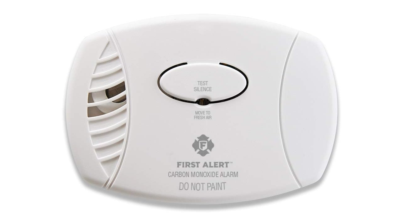 First Alert C0400 Carbon Monoxide Detector