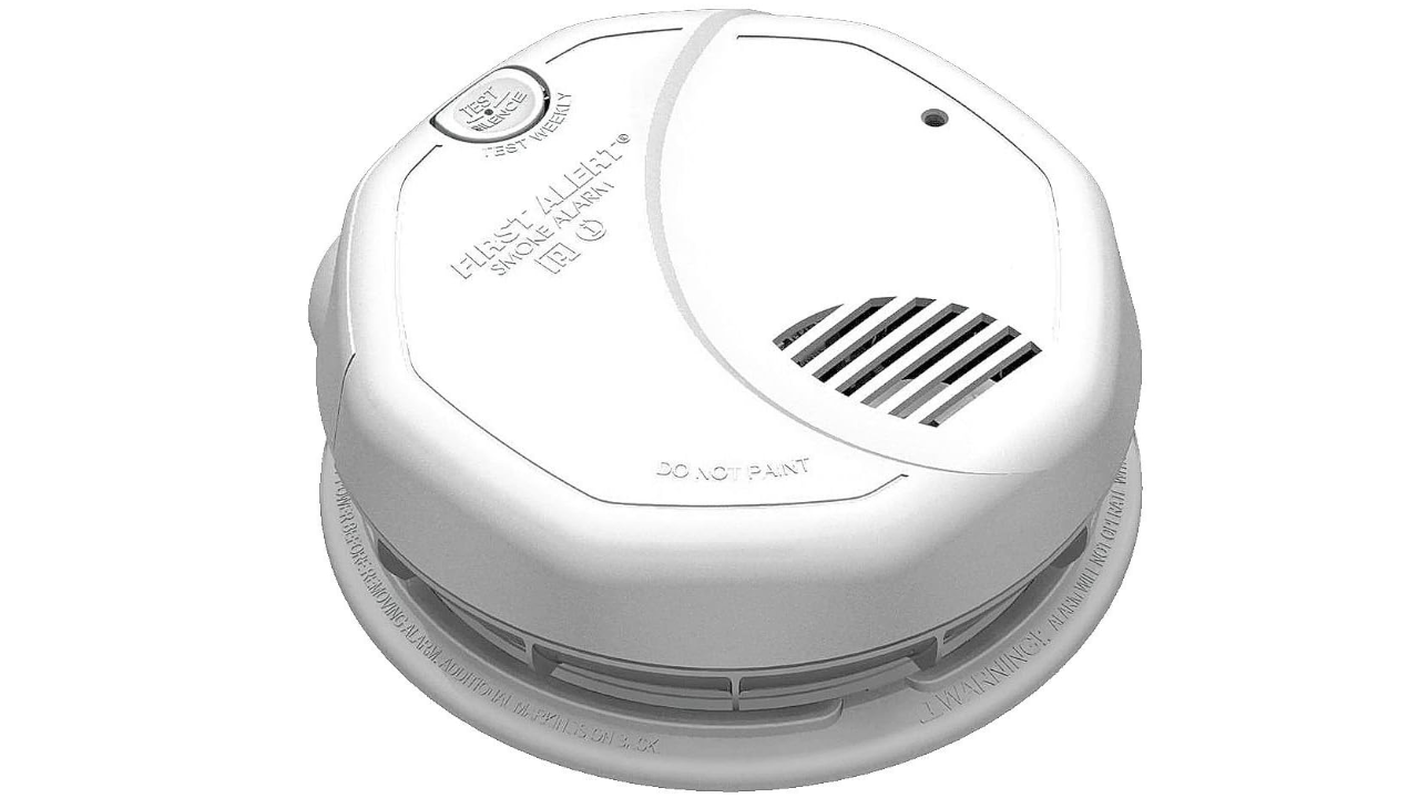 First Alert BRK 3120B Hardwired Smoke Detector