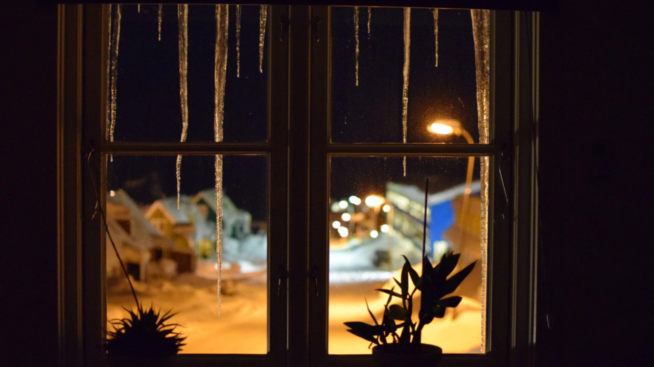 How to Prep Your Home Before Heading out on Winter Vacation