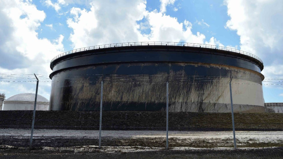 5 Million Gallons of Oil Spilled from Bahamas Storage Facility Damaged in Hurricane Dorian, Company Says 5 Million Gallons of Oil Spilled from Bahamas Storage Facility Damaged in Hurricane Dorian, Company Says
