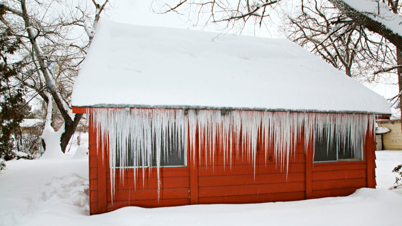 Tips To Remove Ice From Your Roof, Walkway, Driveway and Car