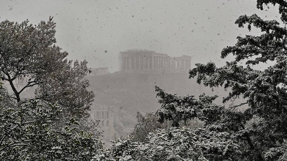 Snow Blankets Greece's Ancient City of Athens; Disrupts Life (PHOTOS