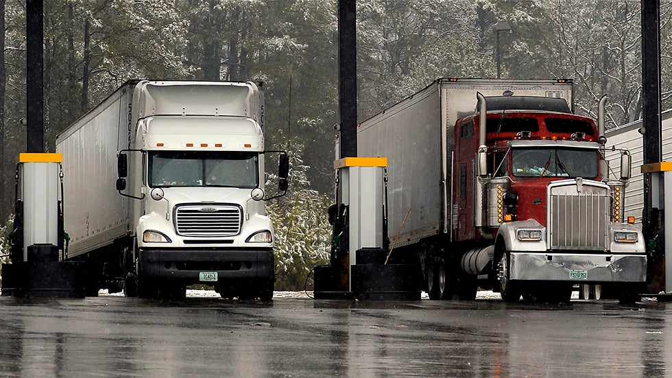 Biden Administration Seeks to Tighten Tailpipe Pollution for Heavy Trucks