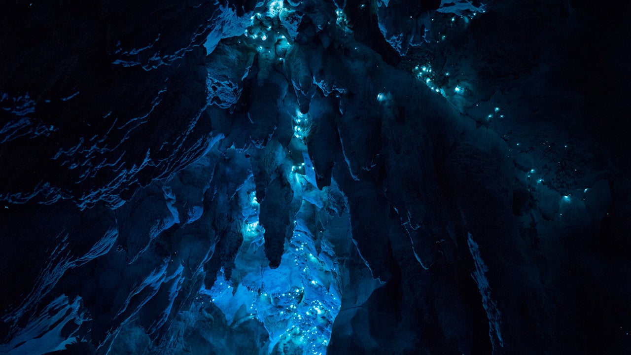 16 Spectacular Caves of the World (PHOTOS)