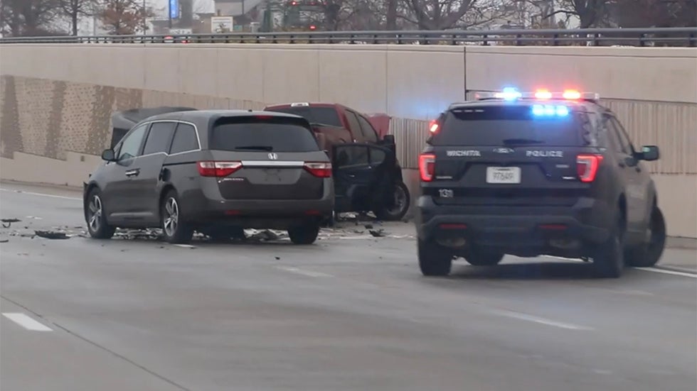 Winter Storm Elliott&rsquo;s Freezing Drizzle Causes Accidents In Kansas