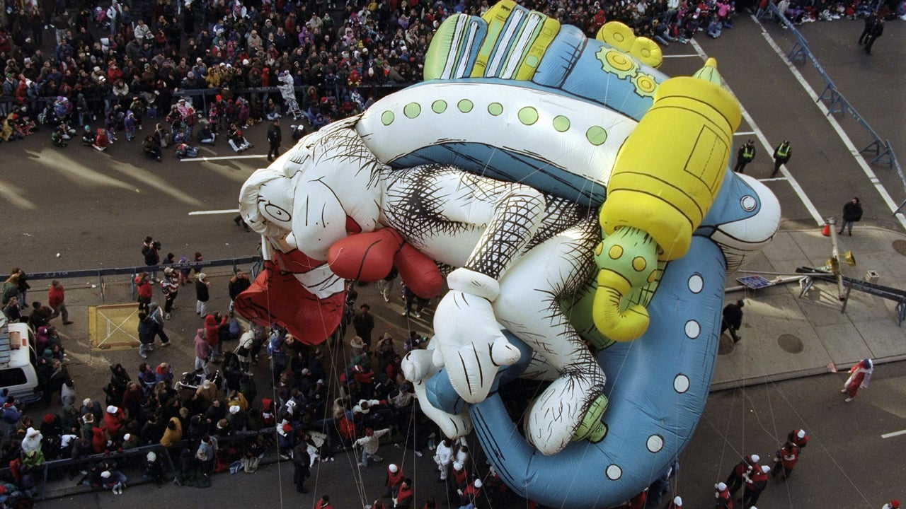 Famous Macys Thanksgiving Day Parade Balloon Blunders The Weather Channel Famous Macys Thanksgiving Day Parade Balloon Blunders The Weather Channel