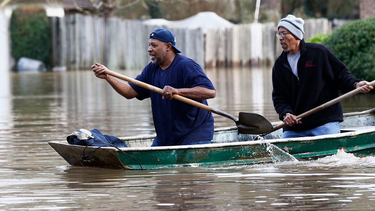 Mississippi's Pearl River Crests But Flooding Remains a Worry; Hundreds