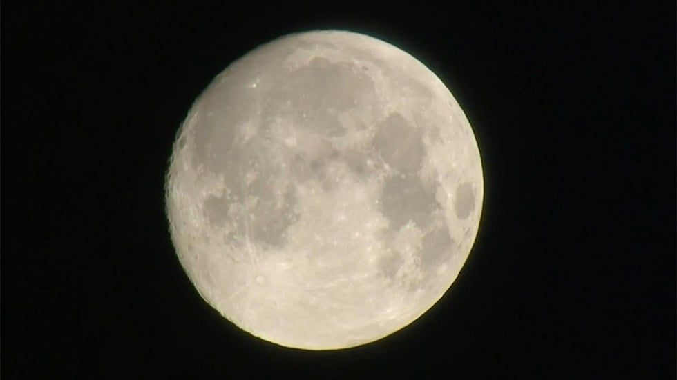 Has the Moon Been Stealing Earth&rsquo;s Water?