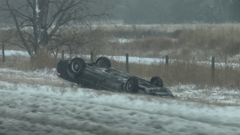 Drivers In Nebraska Battle Christmas Whiteout