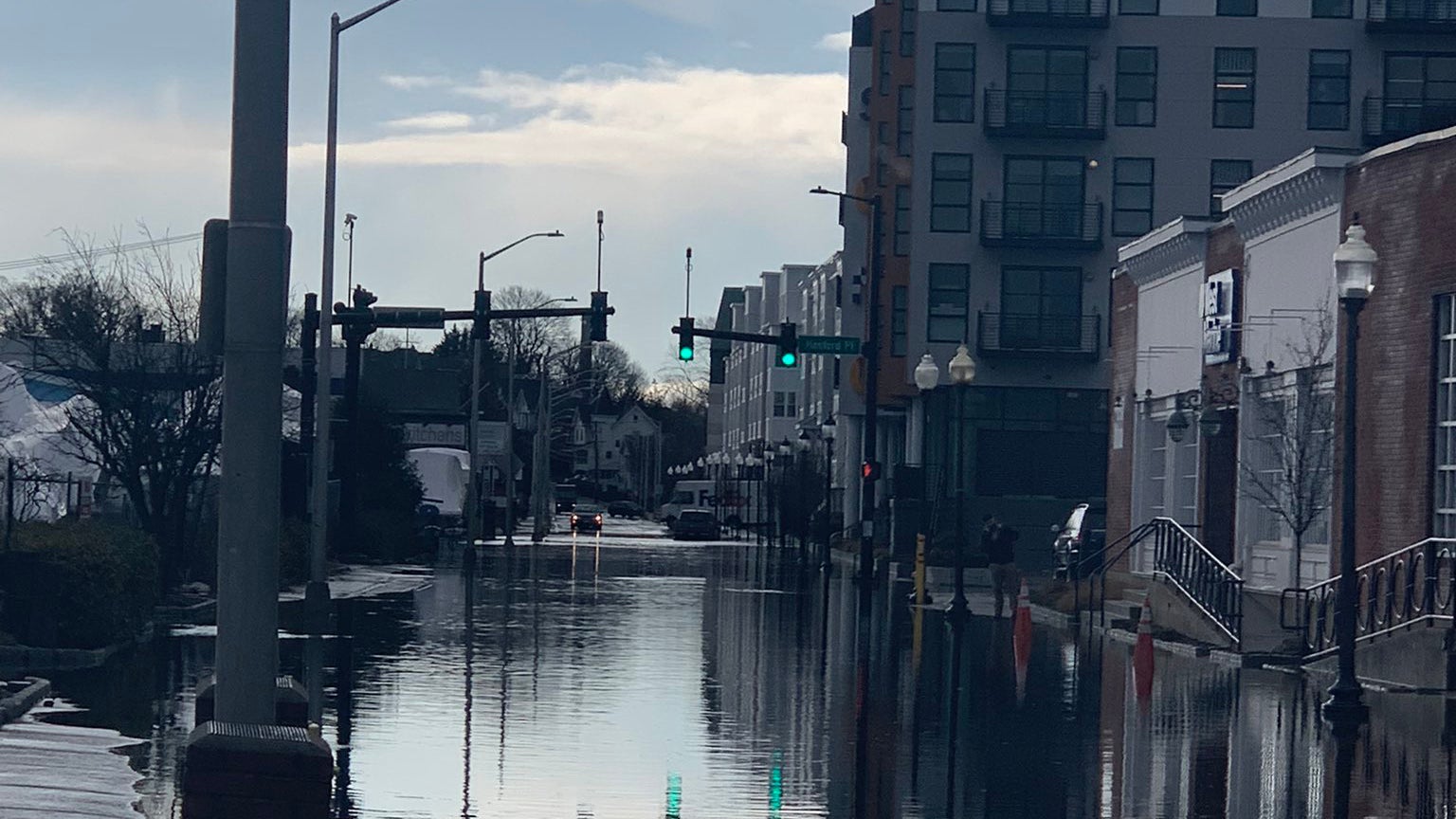 Winter Storm Izzy Coastal Flooding Hits Connecticut, Two Dead in North