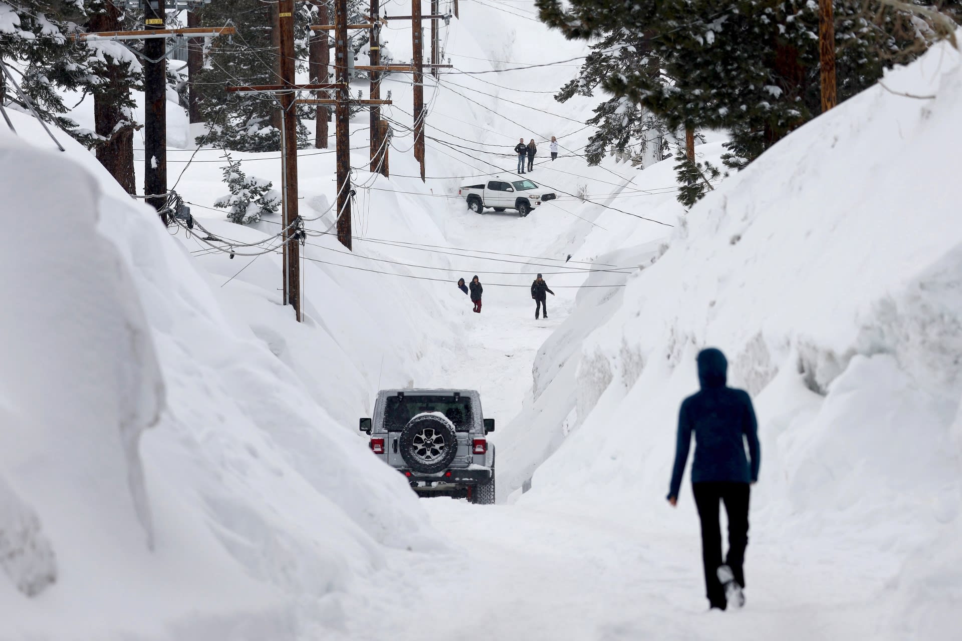 The World&rsquo;s Most Absurd Snowfall Records
