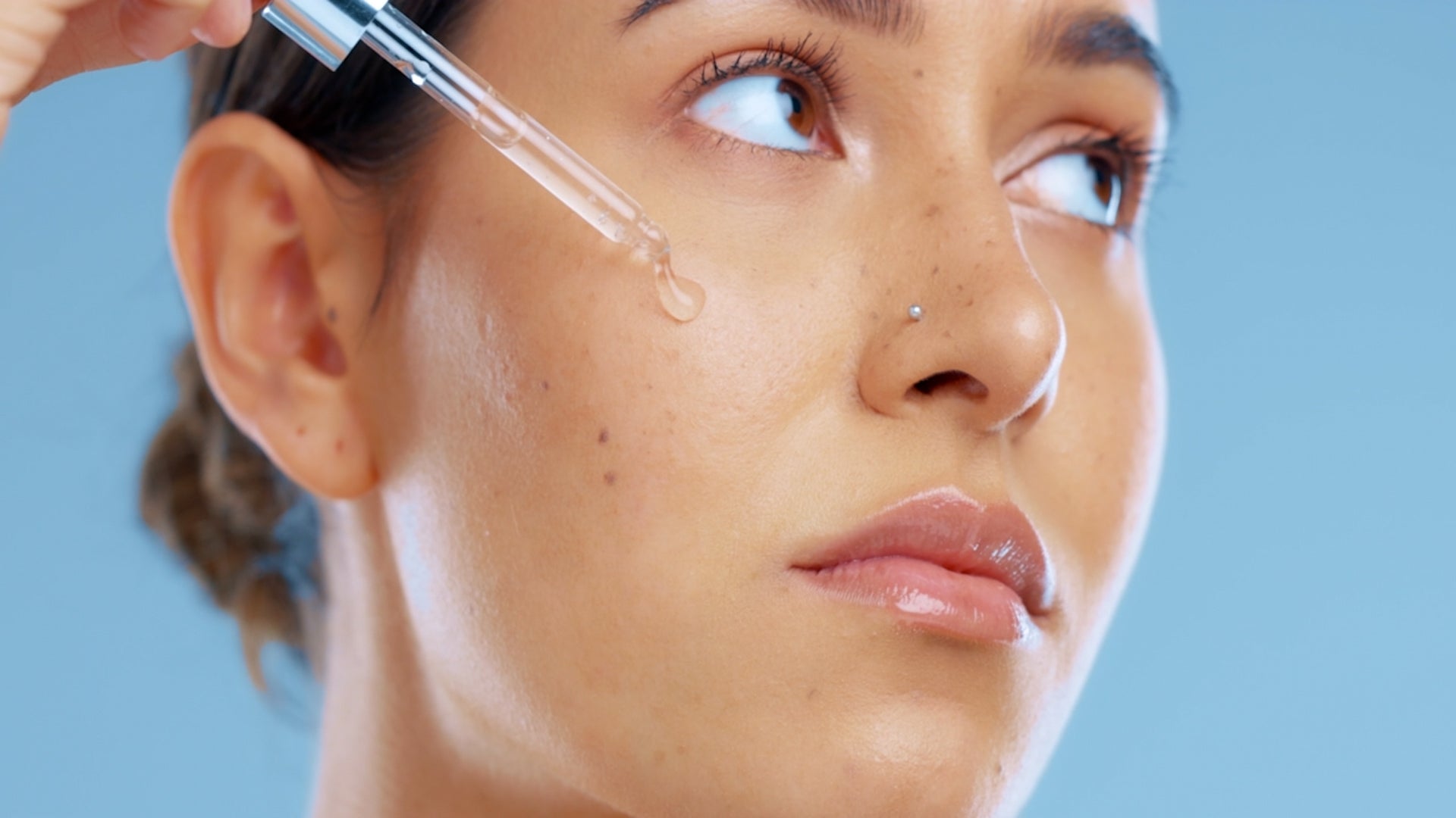 The Ultimate Guide To Use Retinol Safely In Any Season