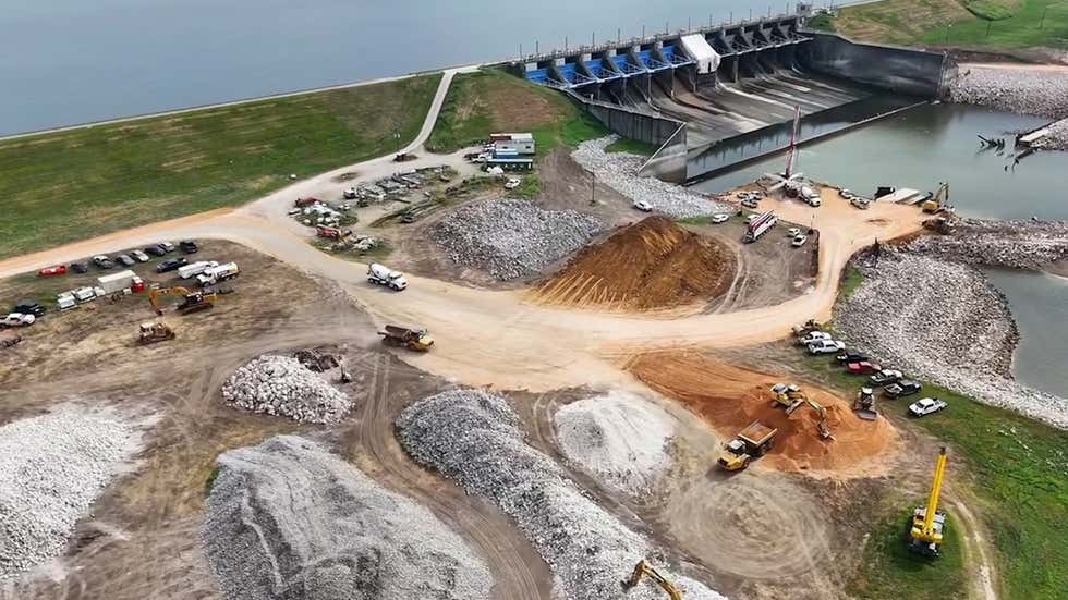 Removal Of The Sutton Place Hoa Dam In Garland Texas Texas Dam Under ‘Potential Failure Watch’ - Videos from The Weather Channel