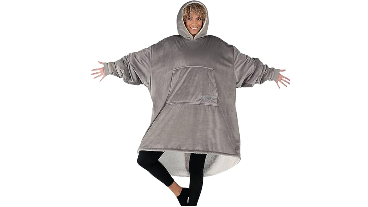 THE COMFY Original Oversized Microfiber & Sherpa Wearable Blanket