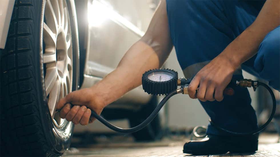 Stunning During High Temperature Tire Changing Issues image