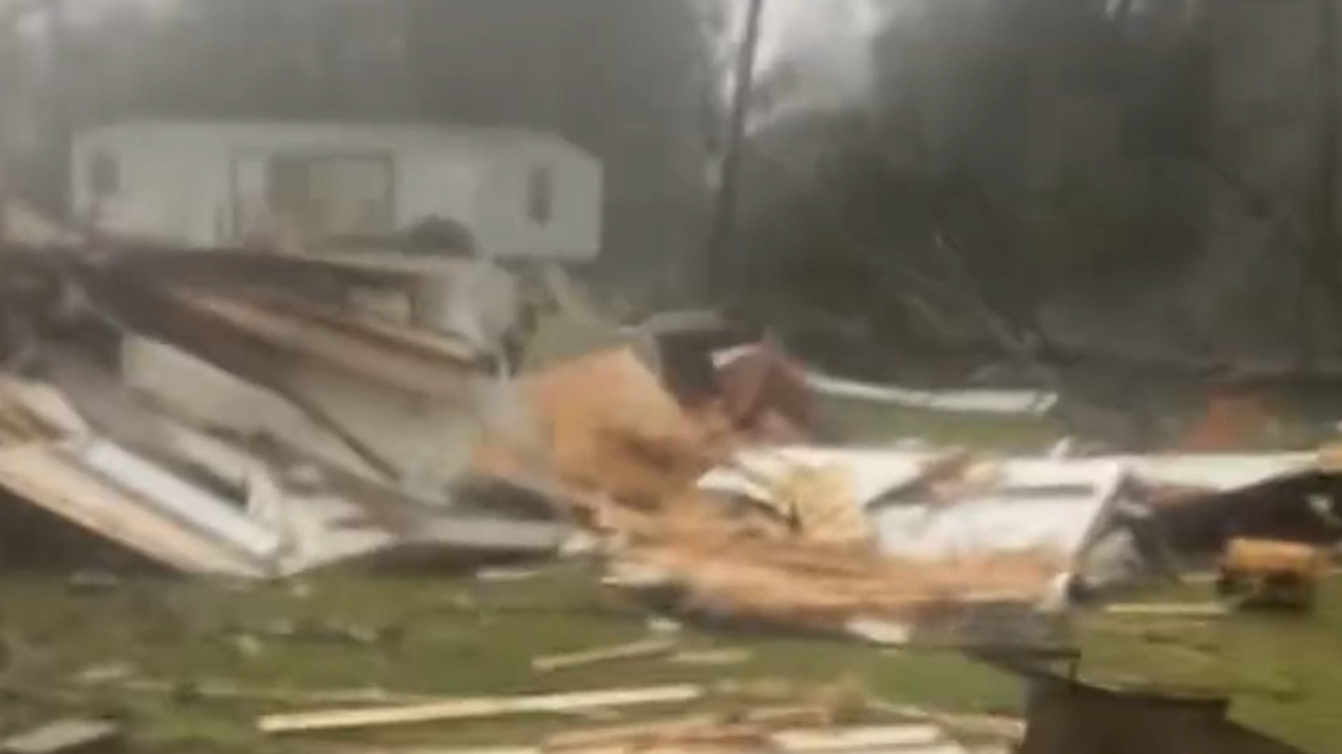 Man Films While In The Crosshairs Of Deadly Tornado