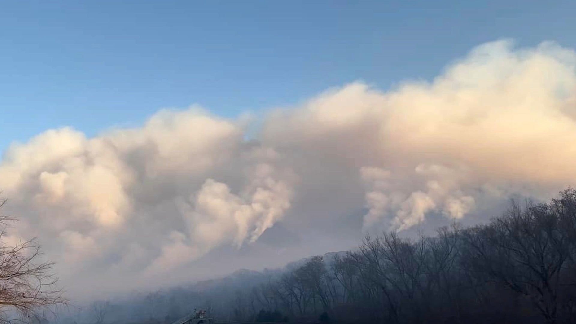 New Wildfires Break Out In Tennessee Valley