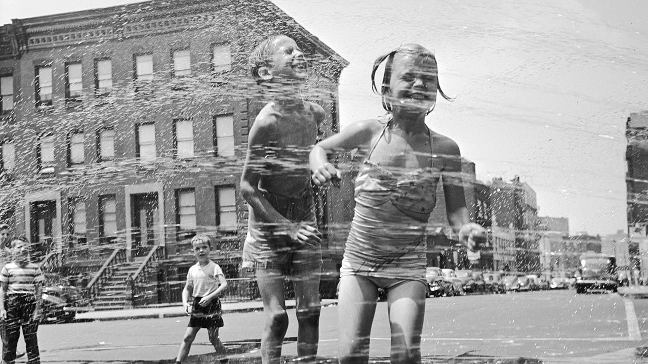 Fun in the Sun Through the Years (PHOTOS) 