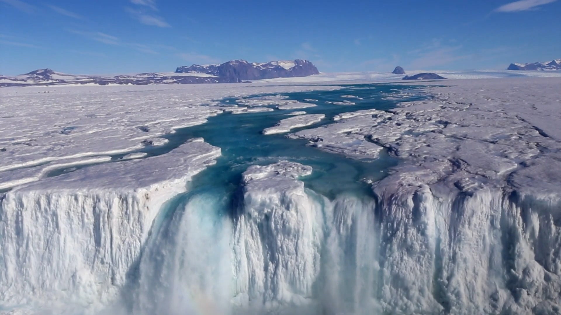Antarctica and Greenland Have Shed Enough Ice to Fill Lake Michigan Antarctica and Greenland Have Shed Enough Ice to Fill Lake Michigan