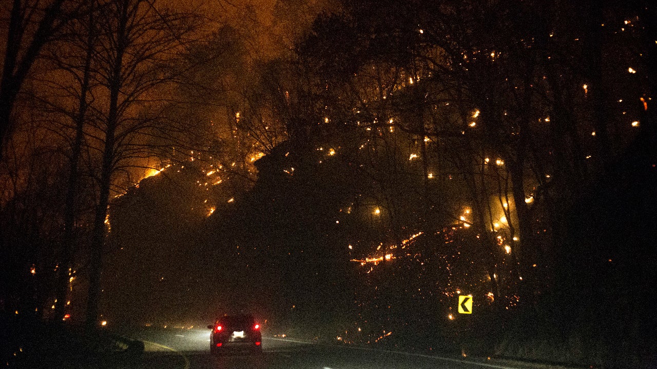 evacuations-ordered-in-gatlinburg-and-pigeon-forge-tennessee-as