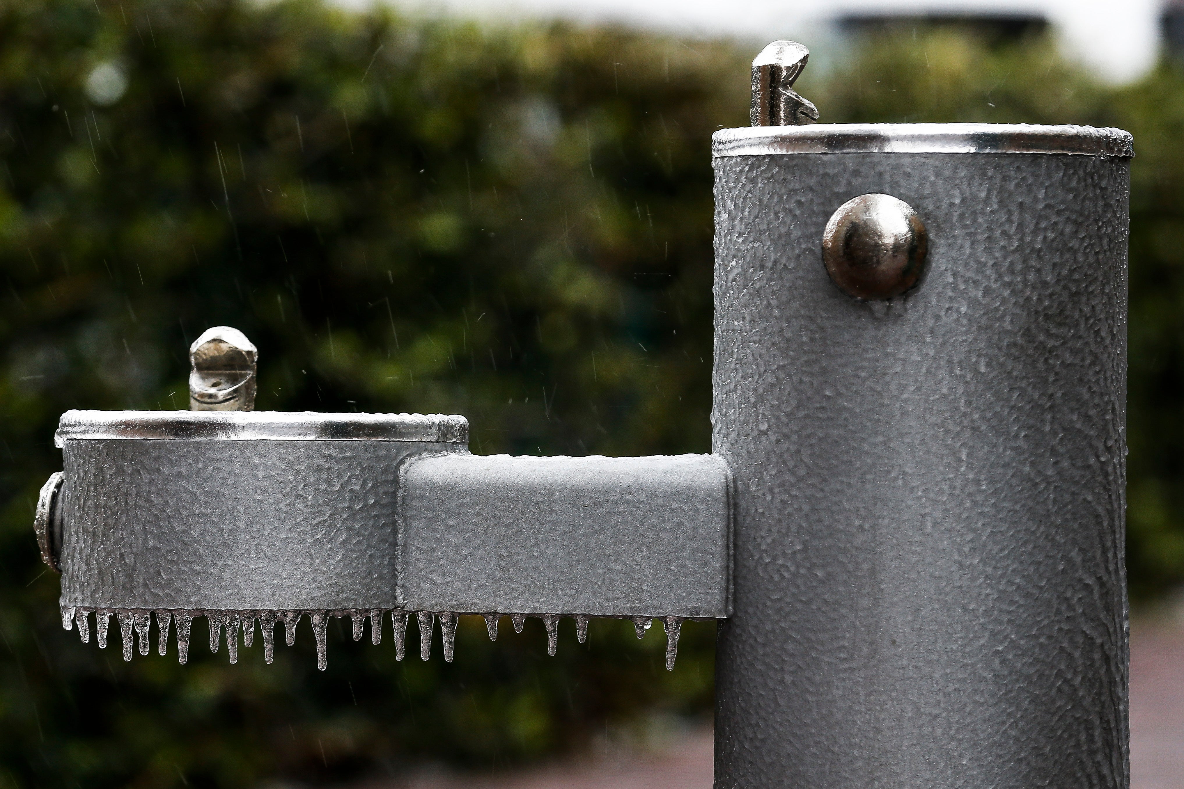 Frozen Pipes Cause Unprecedented Water Loss on Galveston Island, Texas