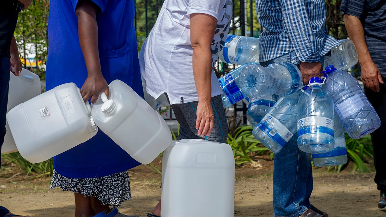 Cape Town "Day Zero" Moved to May (PHOTOS)