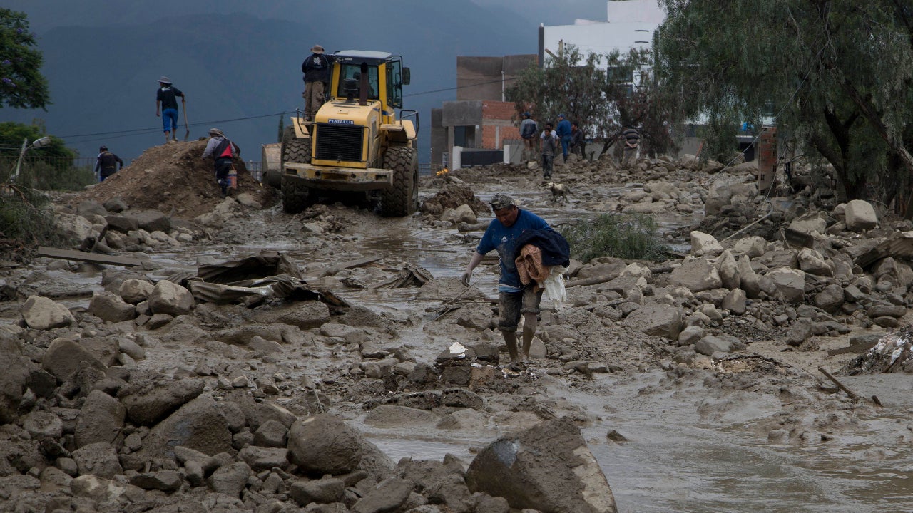 Bolivia Mudslide, Flooding Kills 2 Amid Heavy Rainfall (PHOTOS)
