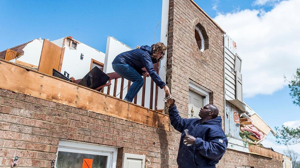 Severe Storms, Tornadoes Kill at Least Two in South (PHOTOS)