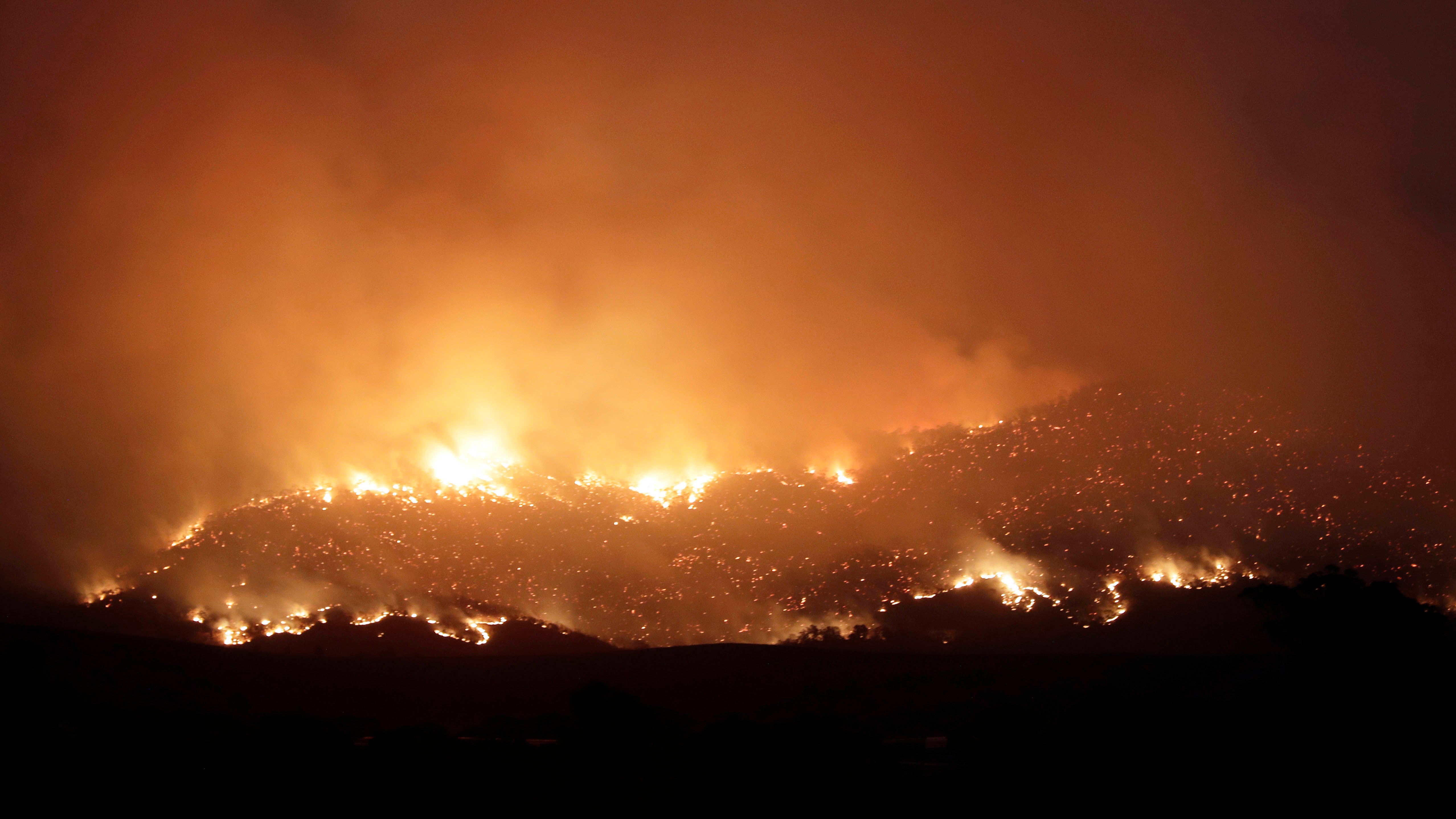 State of Emergency Declared for Canberra as Temperatures Climb Again in Australia (PHOTOS)