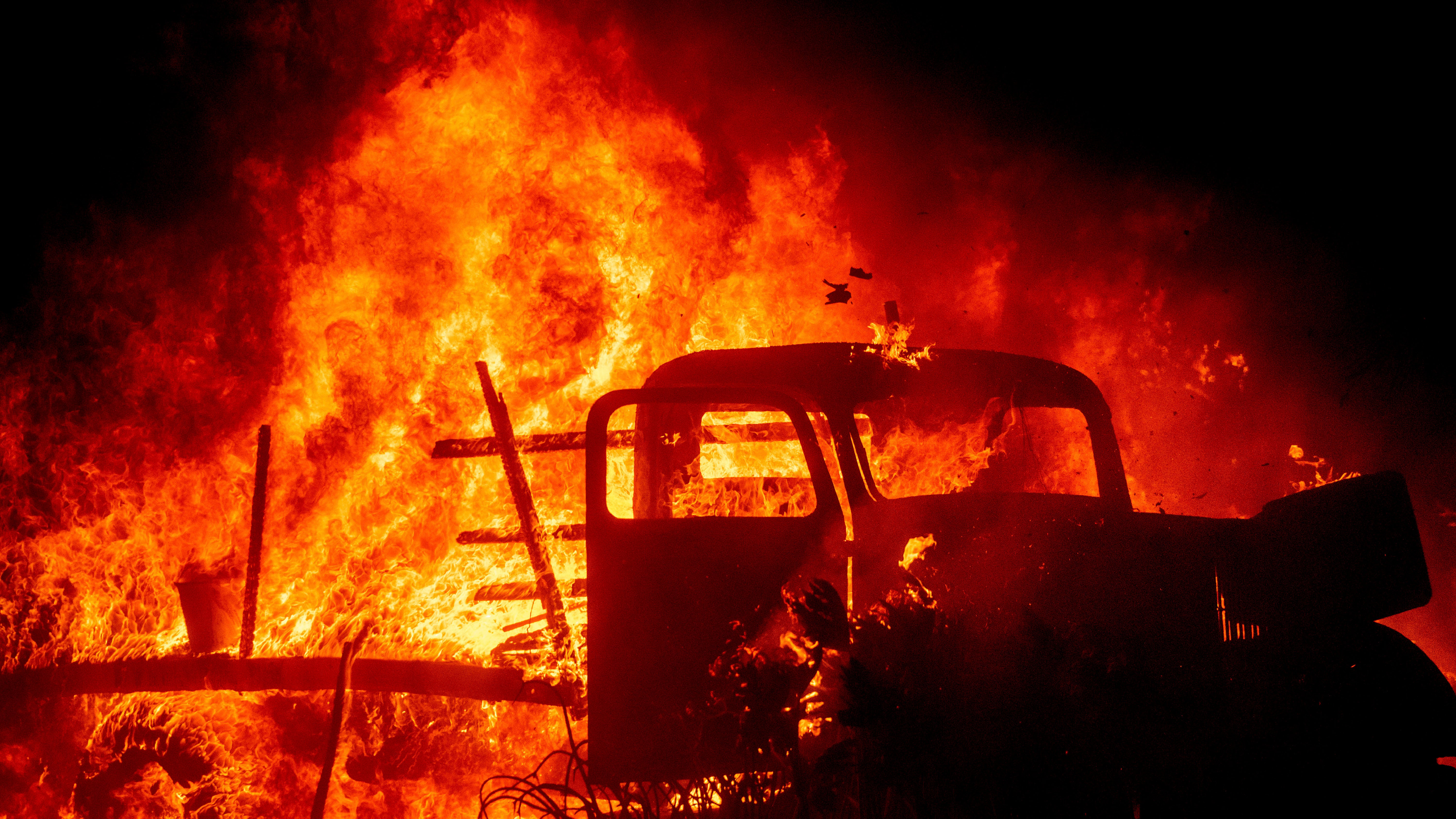 Bond Fire Grows in Orange County (PHOTOS)