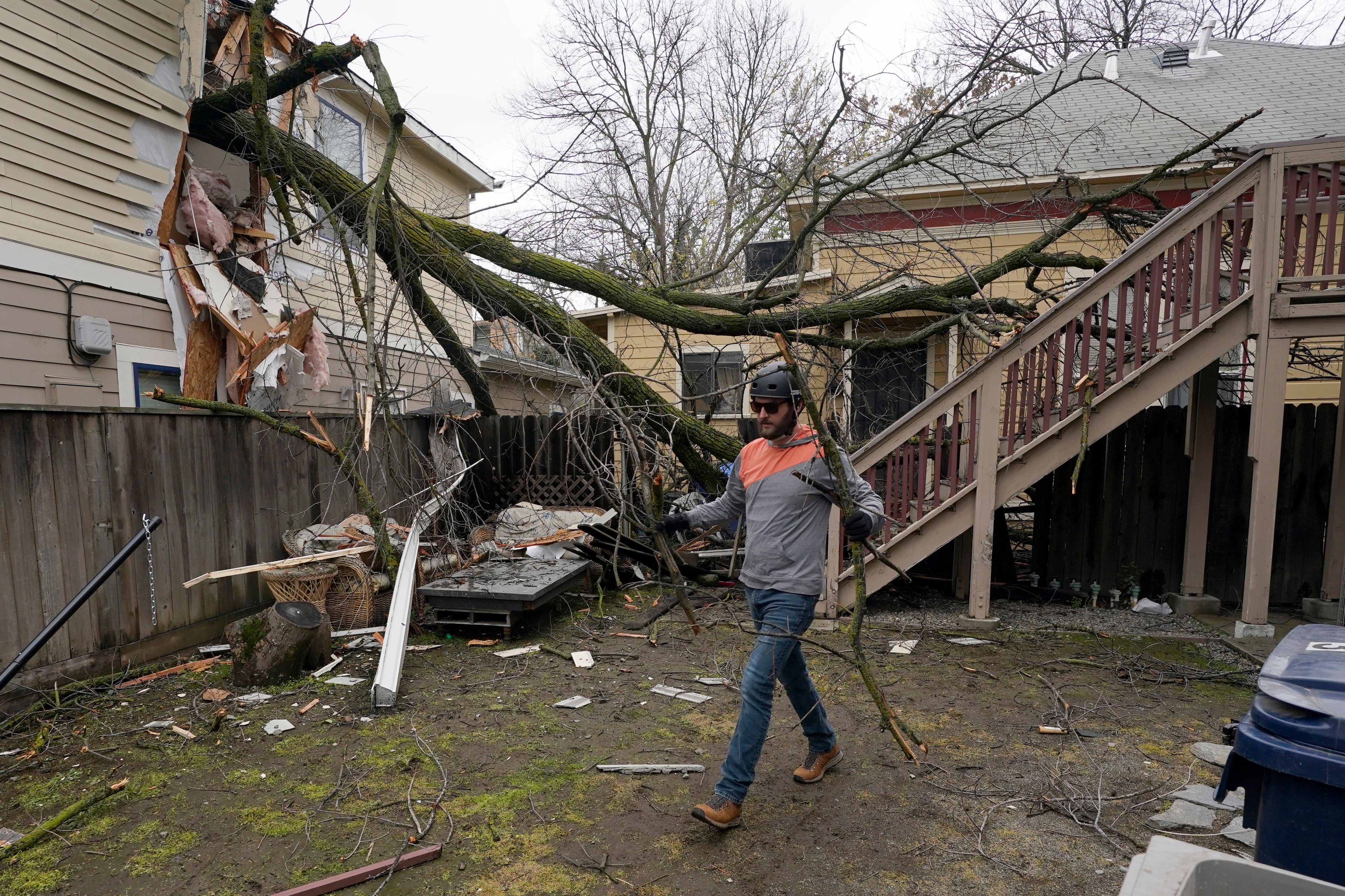 Storm Brings Damage, Debris Flows Threat to California (PHOTOS)