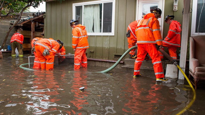 Series of Storms Pound the West (PHOTOS)