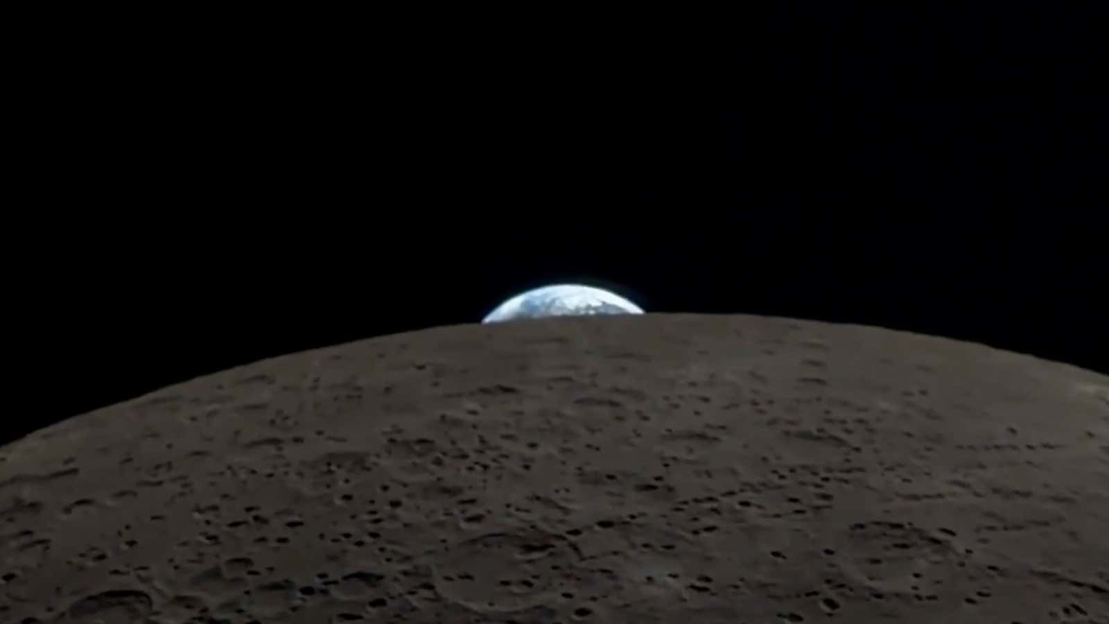 For First Time, Artemis Astronaut Captures ‘Earthset’ Video