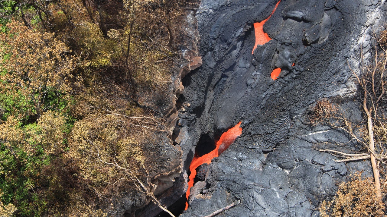Hawaii's Kilauea Volcano Update Lava Approaches Major Highway The