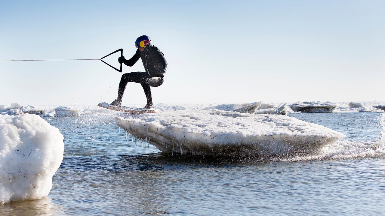 Wakeskater Rides Rare Cape Cod 'Icebergs' (PHOTOS)