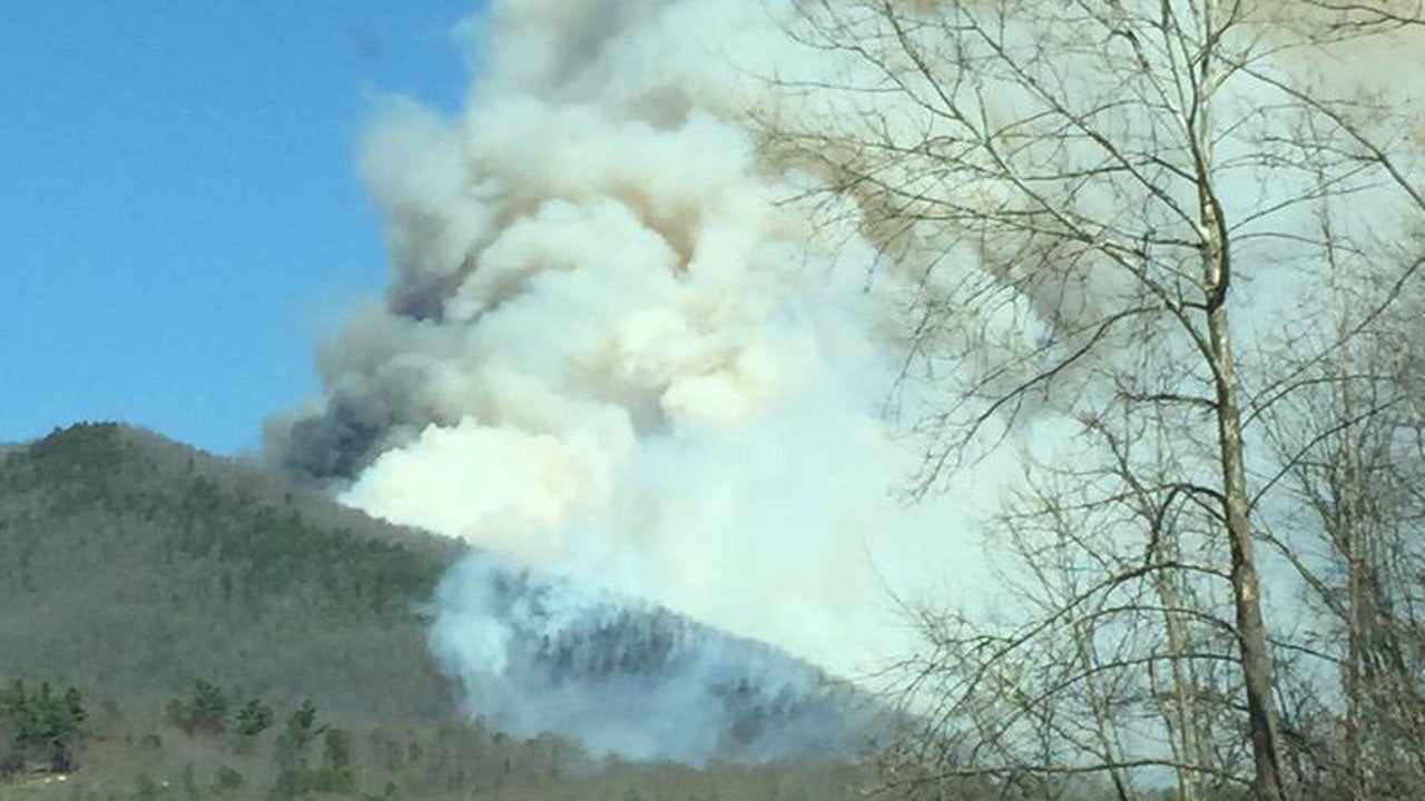 Wildfires Burn from California to Iowa to North Carolina; Fire Threat Remains High