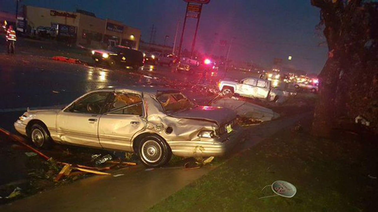 PHOTOS: Deadly Floods, Possible Tornadoes Pound Texas 