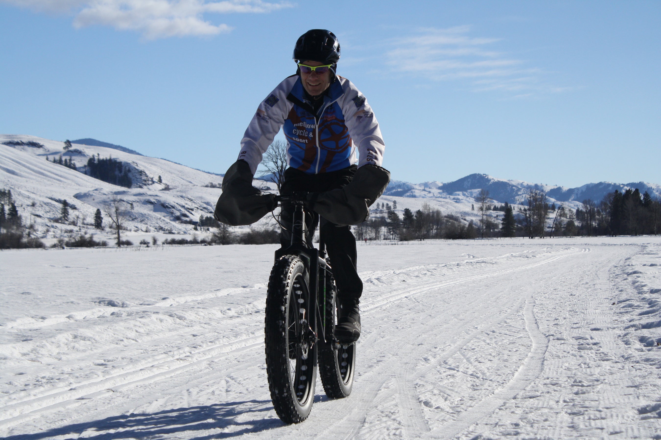 Cycling on Snow: Fat Tires Make it Possible