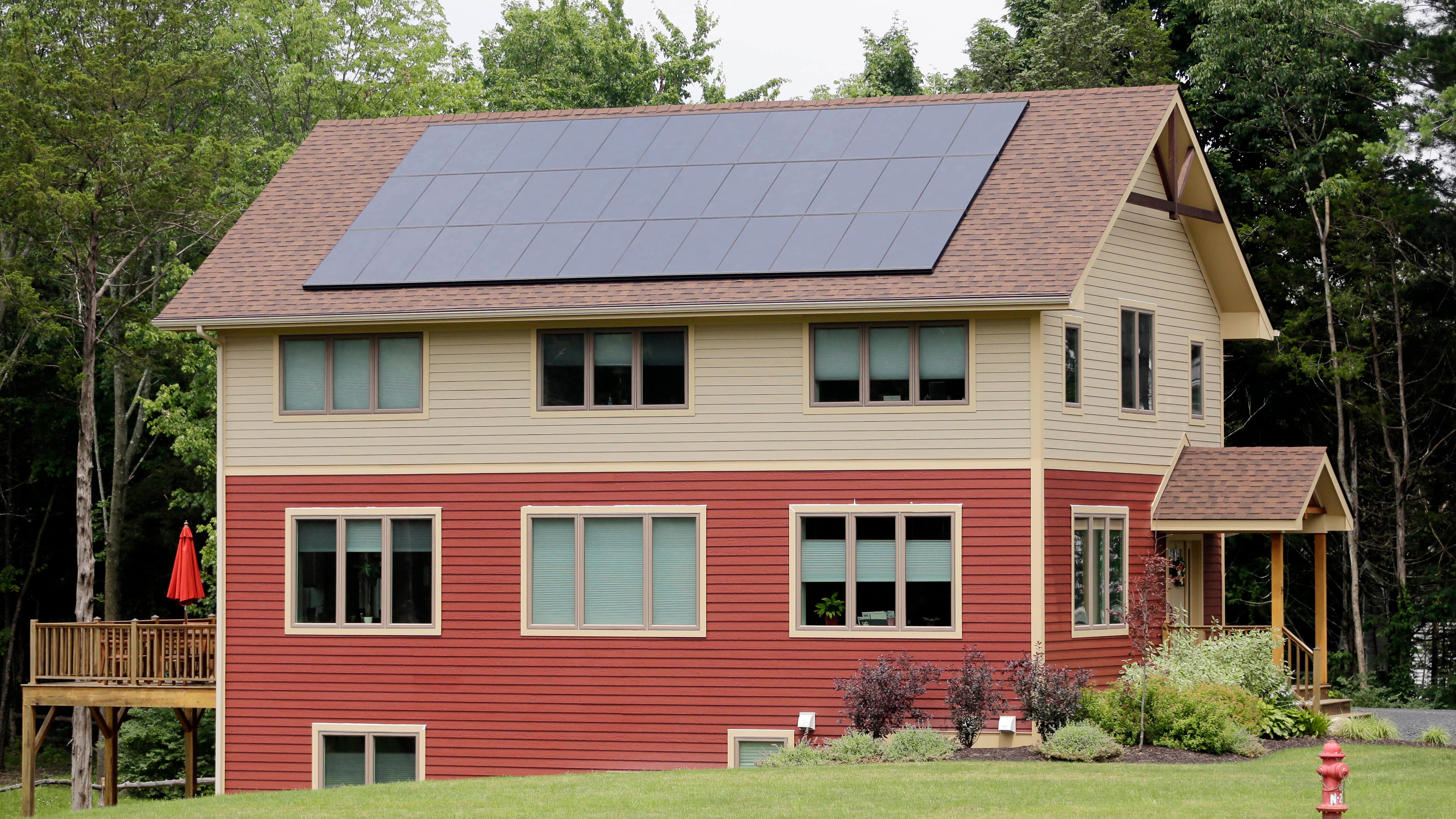 New Homes Make More Power Than They Take