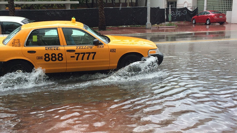 Severe Storms Lead to Flooding, Damage in Florida, North Carolina