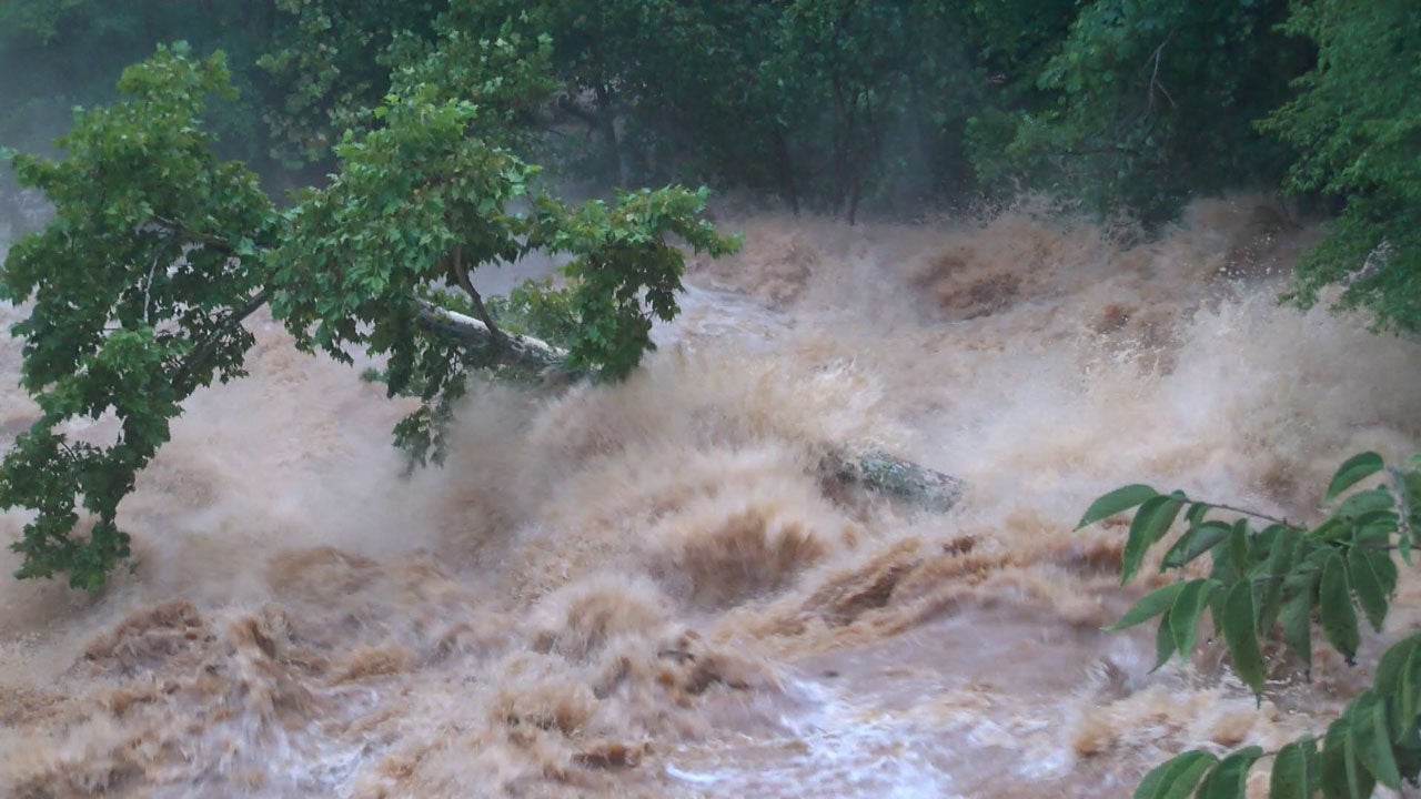 virginia dam overtops homes