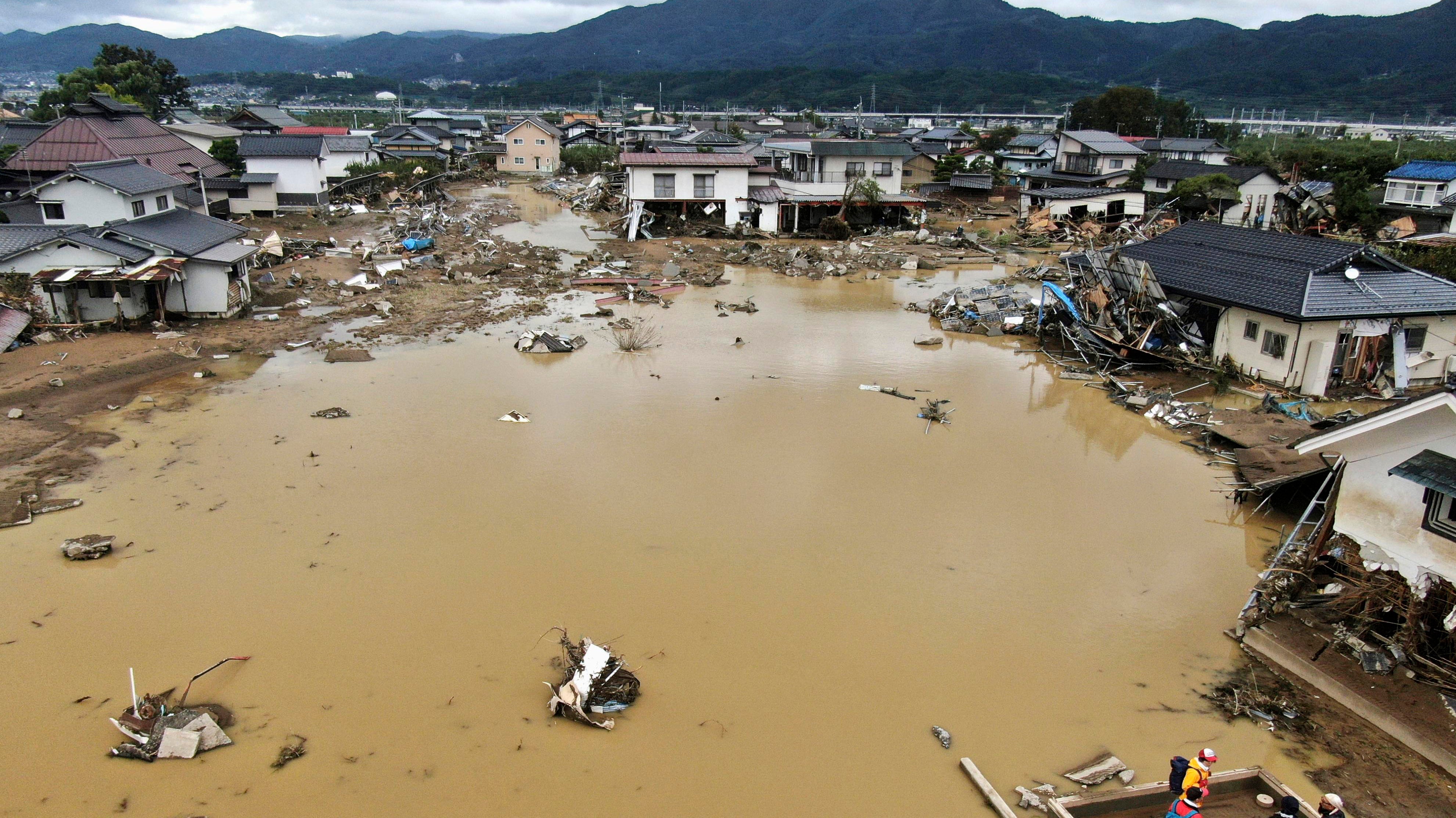 Taifun Hagibis hinterließ Verwüstung in Japan Zahl der Toten steigt