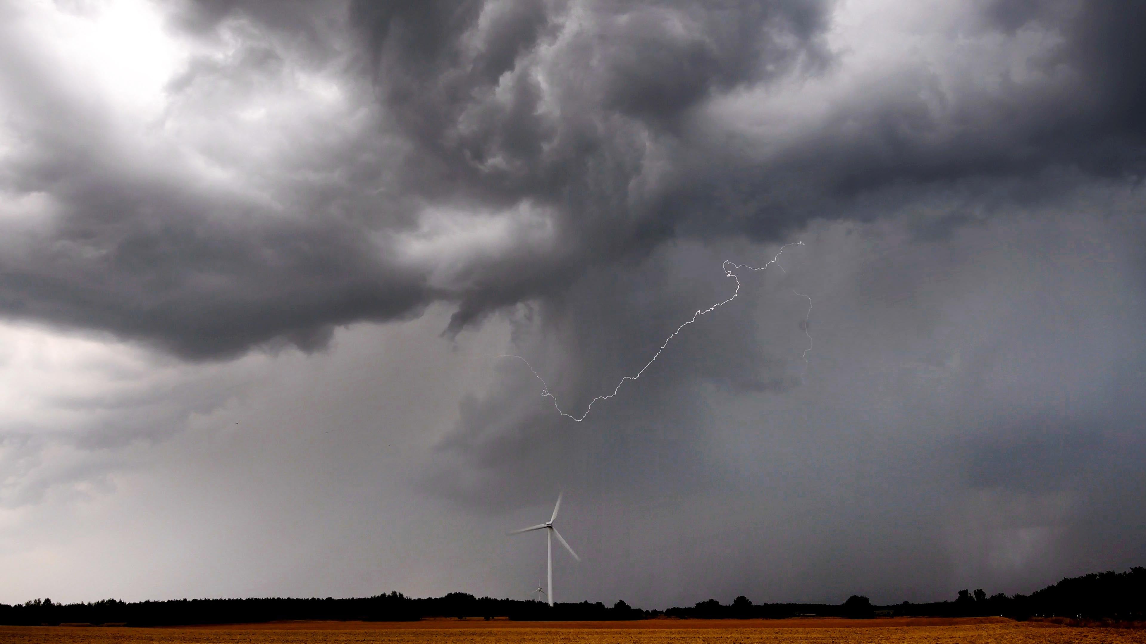 Das Abendwetter Der Deutsche Wetterdienst warnt vor Starkregen