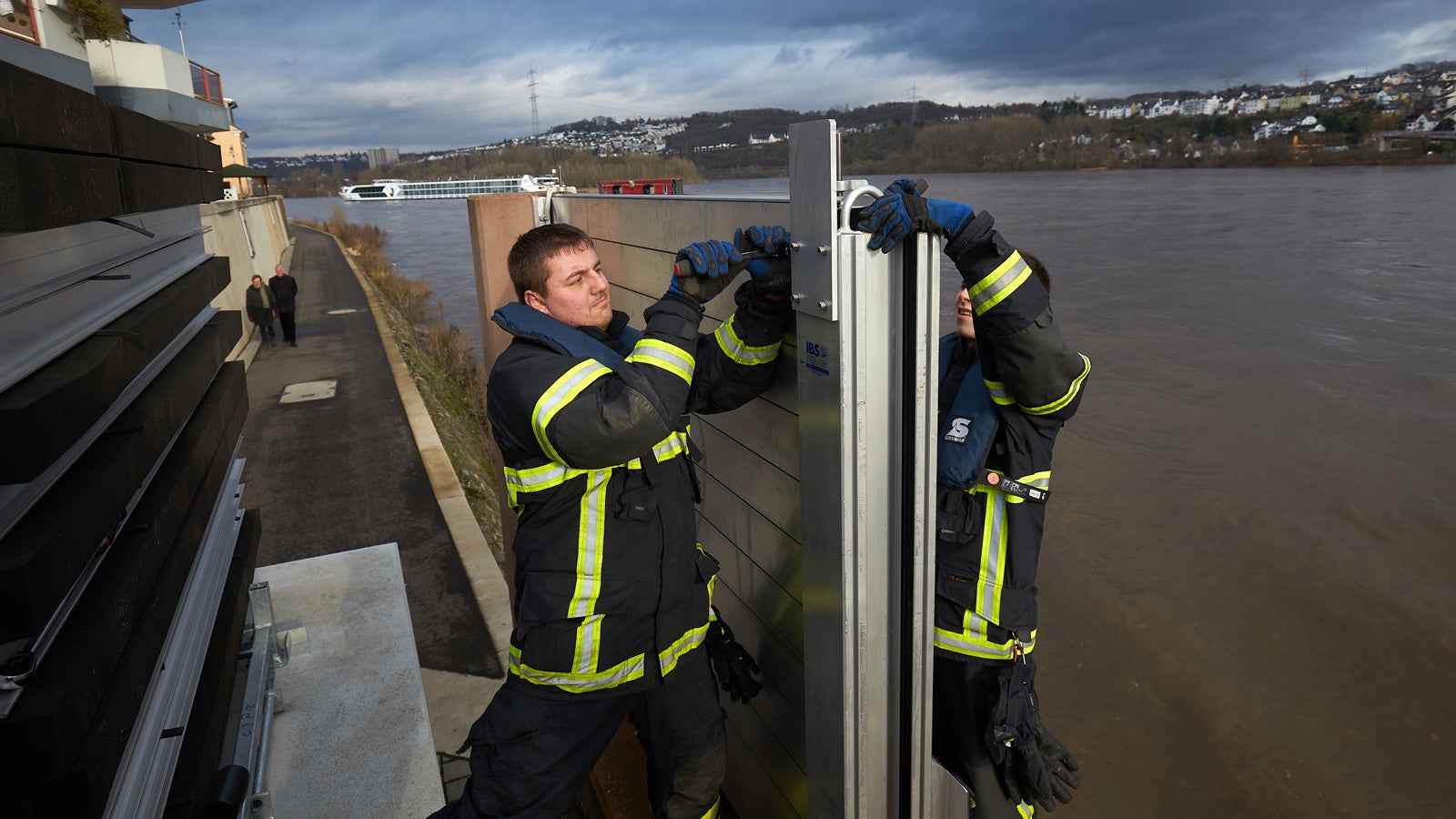 Hochwassergefahr Warum Das Schlechte Wetter Atomkraftgegner Freut Artikel Von The Weather Channel Weather Com