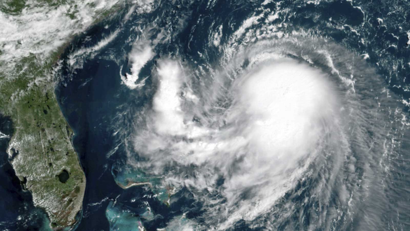 Erste Ausläufer spürbar Heute erreicht Hurrikan Henri Nordostküste der