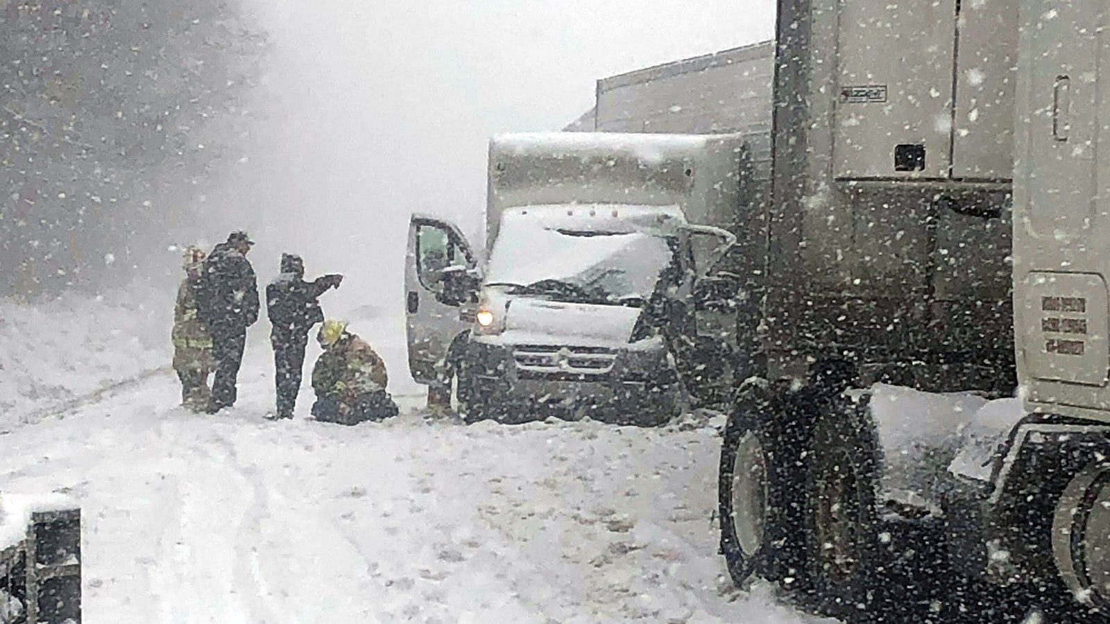 Tornados und Schneestürme: 50 Millionen Amerikaner von Unwettern ...
