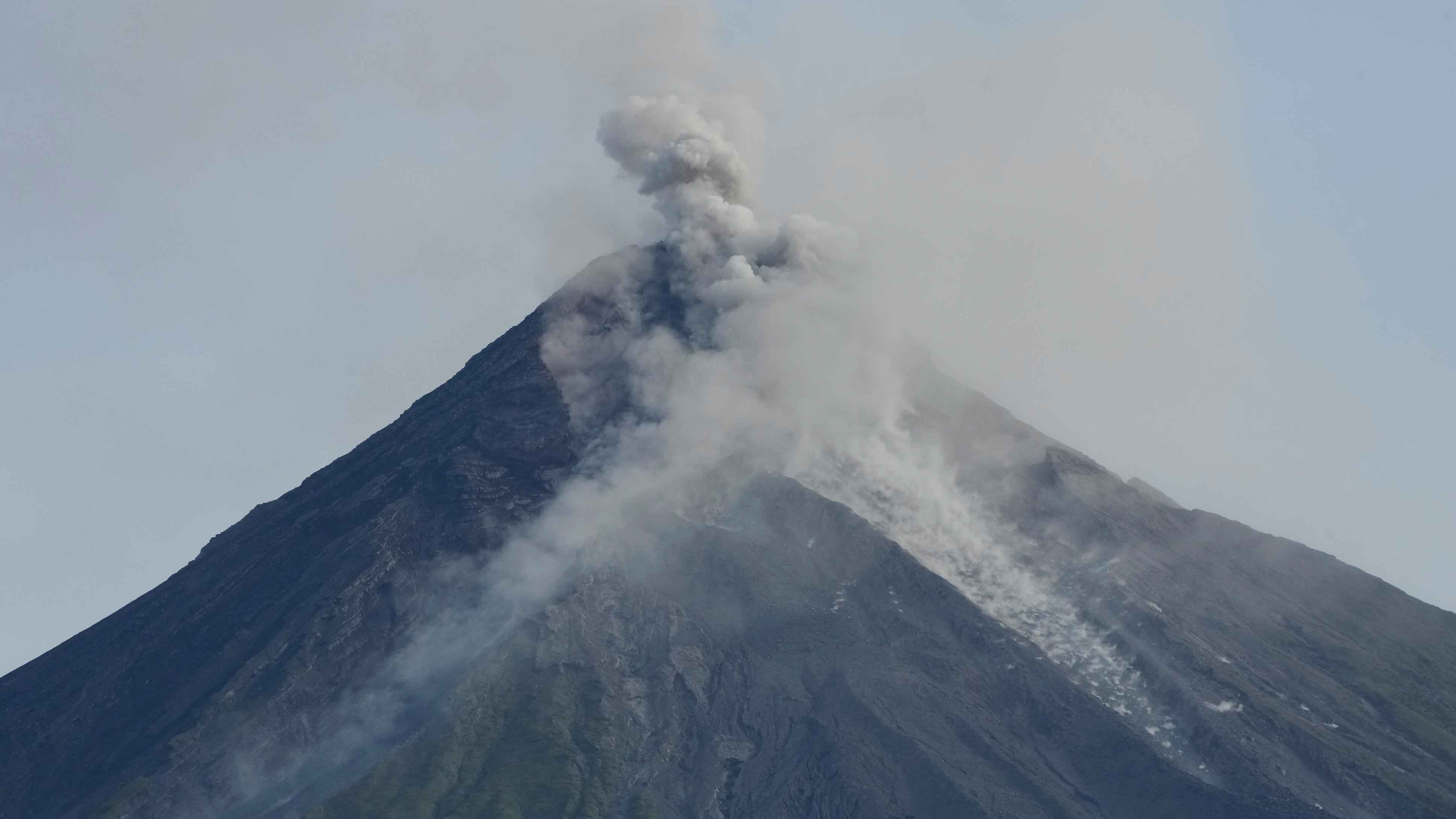 Vulkan Mayon könnte noch wochenlang Lava ausstoßen