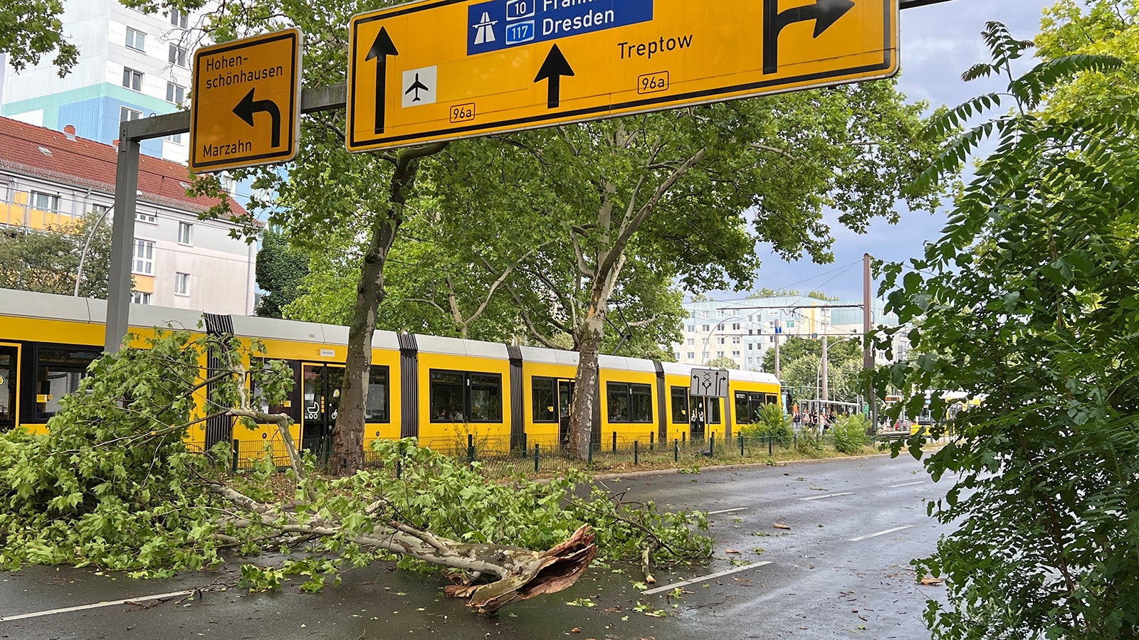 Unwetter lösen in Berlin Verkehrsinfarkt aus | Weather.com