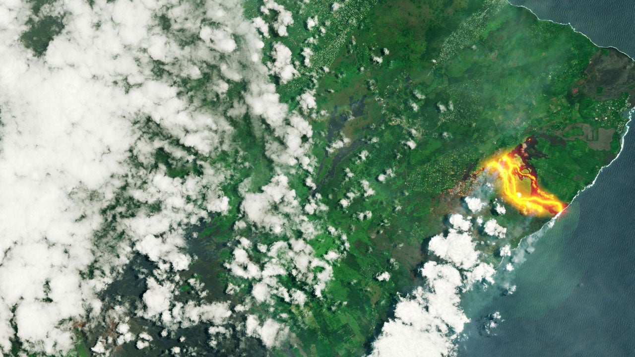 Lava Flows From Hawaii's Kilauea Volcano Are So Massive They Can Be Seen From Space