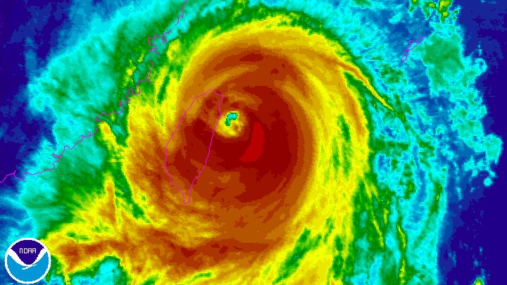 Typhoon Dujuan Makes Landfall in China after Slamming Taiwan, Japan; Flooding Still a Concern (FORECAST)